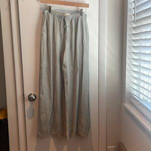 Abercrombie & Fitch Crinkle pull in wide leg pants sage draw string SMALL SHORT